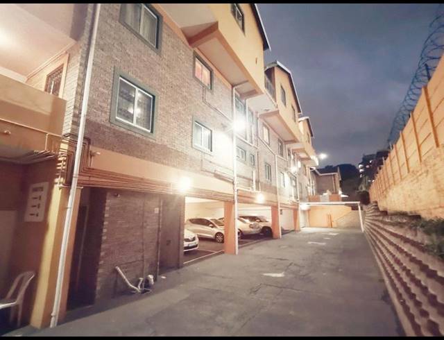 3 BEDROOM APARTMENT FOR SALE IN SYDENHAM